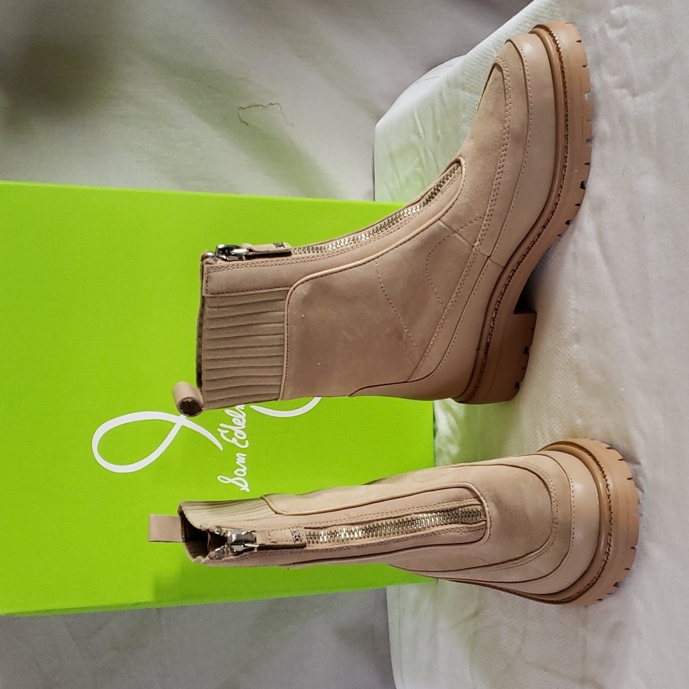 NEW SAM EDELMAN Leone Lug Sole Chelsea Boot